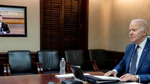 Μπάιντεν σε Σι Τζινπίνγκ: &quot;Η Κίνα θα υποστεί συνέπειες αν βοηθήσει τη Ρωσία στον πόλεμο της Ουκρανίας&quot;