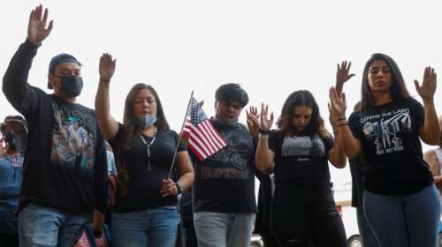 ΗΠΑ: Σε κρίσιμη κατάσταση οι δύο αστυνομικοί που έπεσαν θύματα ενέδρας στο Λος Άντζελες [βίντεο]