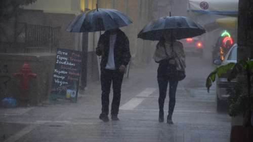 Έρχεται τριήμερο κακοκαιρίας: Πού θα σημειωθούν ισχυρές καταιγίδες τις επόμενες ώρες - Πότε θα βρέξει στην Αθήνα