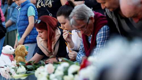 Σερβία: Οι πρώτες κηδείες θυμάτων από τις δύο μαζικές δολοφονίες - Ανησυχία για φαινόμενα μιμητισμού