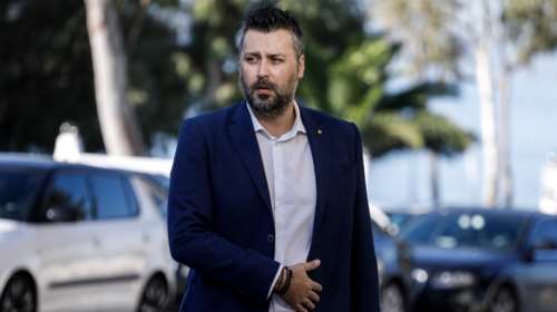 Κυβερνητικές πηγές για Καλλιάνο: ΕΔΕ από Γεωργιάδη, συμπαραστεκόμαστε στο πένθος με αμέριστη στήριξη στους γιατρούς