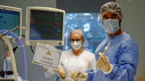 Κορονοϊός: Σοκ στη Γαλλία με 1.307 εισαγωγές σε νοσοκομεία σε μία ημέρα - 26.771 νέα κρούσματα