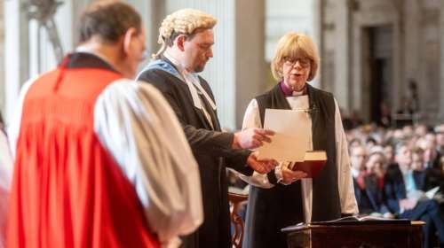 Ποια είναι η πρώτη γυναίκα επικεφαλής της Αγγλικανικής Εκκλησίας,  Σάρα Μαλάλι