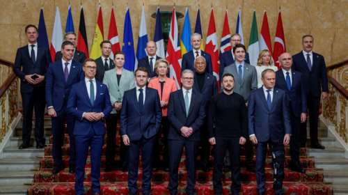 Έκτακτη Σύνοδος Κορυφής: Η &quot;Λευκή Βίβλος&quot; για τον ευρωστρατό, οι διαφωνίες για την Ουκρανία και η βαριά σκιά των ΗΠΑ