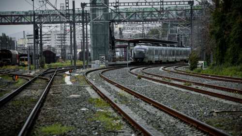 Ξεκινούν ξανά σήμερα τα δρομολόγια του τρένου Αθήνα-Θεσσαλονίκη - Με επιβάτες τον Γεραπετρίτη και τον πρόεδρο του ΟΣΕ