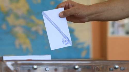 Δημοσκόπηση Alco: Μπροστά η ΝΔ με 15,5 μονάδες διαφορά, δεύτερο κόμμα οι αναποφάσιστοι - Συγκάλυψη &quot;βλέπουν&quot; στα Τέμπη 8 στους 10