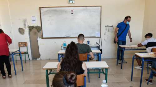 Πανελλαδικές Εξετάσεις 2020: Αυτά είναι τα θέματα σε Αρχαία Ελληνικά και Μαθηματικά