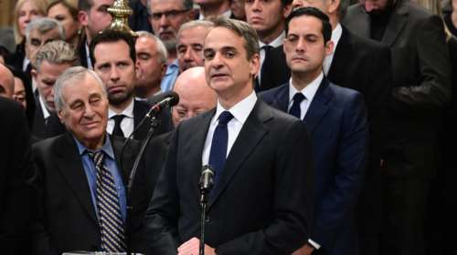 Πώς ο επικήδειος Μητσοτάκη για τον Σημίτη έδωσε το στίγμα για την επιλογή νέου Προέδρου της Δημοκρατίας