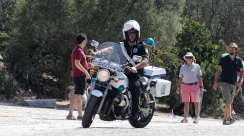 Σπείρα διακινούσε ναρκωτικά σε κεντρικά σημεία της Αθήνας - 17 συλλήψεις αλλοδαπών