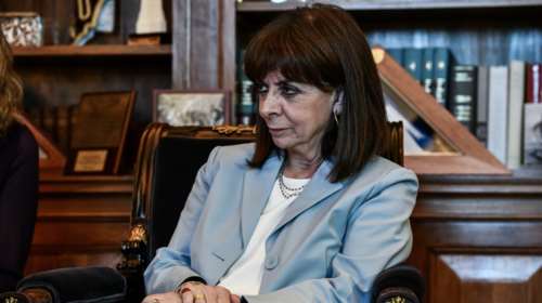 Σακελλαροπούλου για τον Βαγγέλη Παπαθανασίου: Έβαλε τη σφραγίδα της μεγαλοφυΐας του σε όλη την έκταση του μουσικού φάσματος