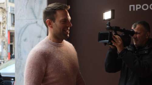 Επική γκάφα Κασσελάκη: Κατηγόρησε τον Μητσοτάκη ότι... παρομοίασε χιλιάδες συμπολίτες του με άλογα!