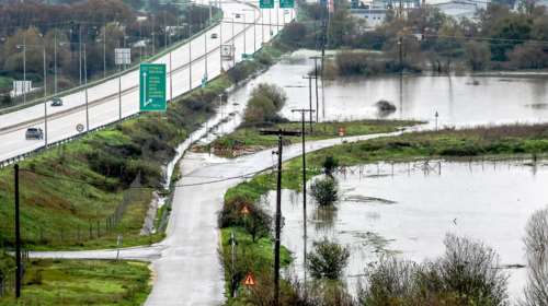 Σφοδρή κακοκαιρία στην Ήπειρο: Μήνυμα του 112 για κίνδυνο κατολισθήσεων - Ακυρώθηκε η πτήση Αθήνα-Ιωάννινα