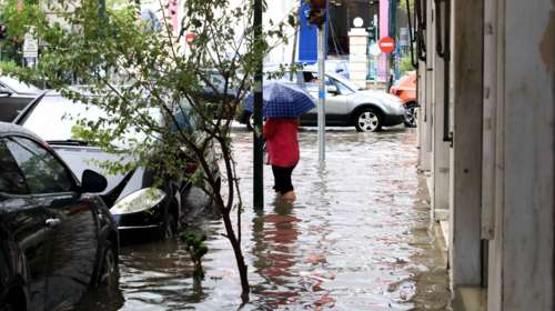 Ο καιρός σήμερα: Υποχωρεί η κακοκαιρία Daniel, ενισχύονται οι άνεμοι - Πού θα βρέξει