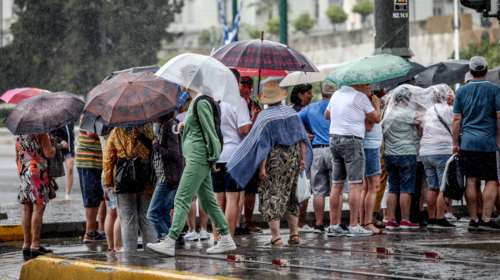 Η κακοκαιρία Daniel σαρώνει τη χώρα: Πού θα χτυπήσει τις επόμενες ώρες - Στο &quot;μάτι&quot; και η Αττική - Live η πορεία της
