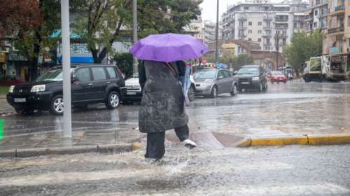 Καιρός: Βροχές, καταιγίδες, αλλά και άνοδος της θερμοκρασίας σήμερα - Αναλυτικά η πρόγνωση