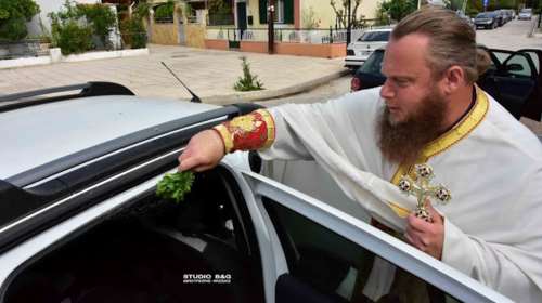 Άγιος Χριστόφορος: Με αγιασμό των αυτοκινήτων γιόρτασαν στο Ναύπλιο τον προστάτη των οδηγών [εικόνες - βίντεο]