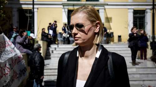 Σάλος από χυδαία ανάρτηση της Ραχήλ Μακρή για τον θάνατο του Νίκου Ζαχαριάδη: &quot;Μας άδειασε την γωνιά&quot;