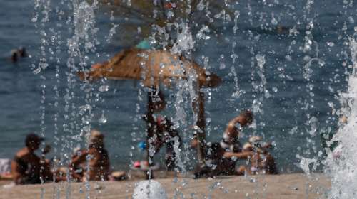 Πότε φεύγει ο άστατος καιρός και ανεβαίνει η θερμοκρασία - Τα στοιχεία για τους καύσωνες το φετινό καλοκαίρι