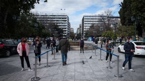 Κορονοϊός: Εκτόξευση στην Αττική με 1.572 κρούσματα - &quot;Βουλιάζει&quot; το Κέντρο της Αθήνας, στα ύψη και η Θεσσαλονίκη