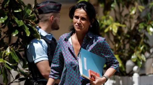 Χρυσούλα Ζαχαροπούλου: Η πρώτη αντίδραση Μακρόν για την υπουργό του μετά τις τρεις καταγγελίες για βιασμό