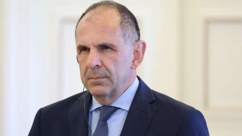 Γεραπετρίτης: Η προστασία των αμάχων δεν είναι επιλογή - Είναι νομική υποχρέωση βάσει του διεθνούς ανθρωπιστικού δικαίου