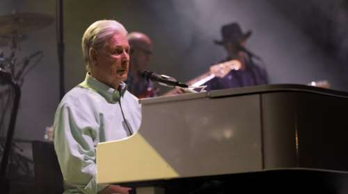 Πέθανε ο τραγουδοποιός των Beach Boys, Brian Wilson - Οι τεράστιες επιτυχίες, τα ναρκωτικά και οι ψυχικές ασθένειες [βίντεο - εικόνες]