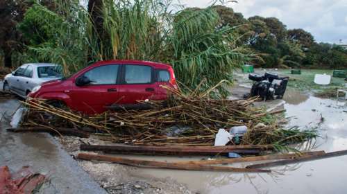 Προειδοποίηση του 112 για καταιγίδες στο νησί της Ρόδου: &quot;Παραμείνετε σε ετοιμότητα&quot;