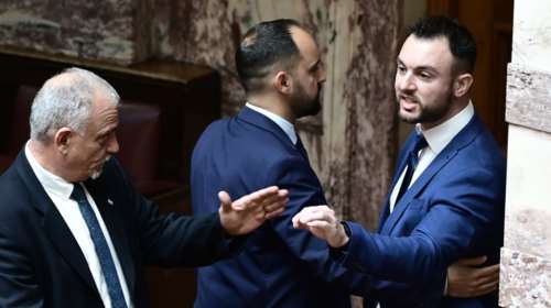 Ο Φλώρος απολογείται και κινδυνεύει με φυλακή μετά το ξύλο στη Βουλή - Οι Σπαρτιάτες αποκλείστηκαν από τις ευρωεκλογές