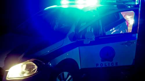 Αστυφύλακας κατηγορείται για ξυλοδαρμό 34χρονης - Τη χτυπούσε με το κράνος του στη γέφυρα της Χαλκίδας