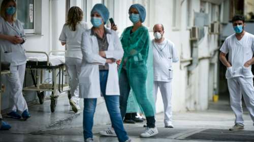 Χαμός στο Νοσοκομείο Λάρισας: Συνοδός ασθενούς χτύπησε γιατρούς και τραυμάτισε τον έναν