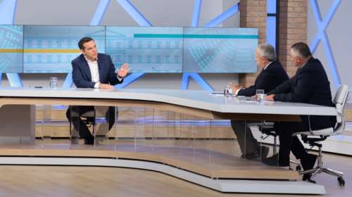 Αλέξης Τσίπρας: Η ατάκα για τον Ολυμπιακό και η απάντηση για το αν ακούει Βανδή [Βίντεο]