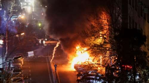 Ιράν: Ή θάνατος στους δρόμους ή θανατική ποινή - Αυξάνεται ο αριθμός των θυμάτων εν αναμονή της "βοήθειας" Τραμπ