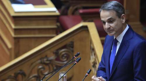 Μετωπική για τα μη κρατικά ΑΕΙ στη Βουλή: Για "κωλοτούμπα" Ανδρουλάκη θα μιλήσει ο Μητσοτάκης
