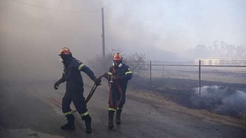 Γρεβενά: Σε εξέλιξη η φωτιά στη Βάλια Κάλντα - Επιχειρούν ισχυρές επίγειες και εναέριες δυνάμεις