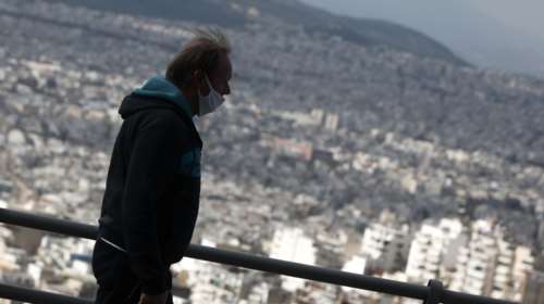 Βατόπουλος: Είναι πολύ νωρίς να μιλάμε για χαλάρωση των μέτρων