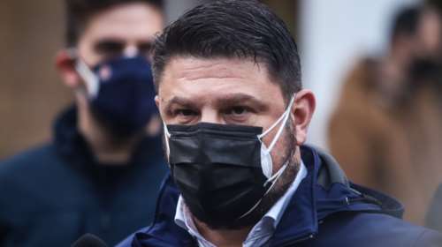 Στην Πάτρα ο Χαρδαλιάς - Αυτοψία στο νέο mega εμβολιαστικό κέντρο