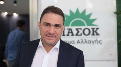Το ΠΑΣΟΚ λέει &quot;όχι&quot; στον Τασούλα: Στενά κομματική επιλογή - Ο Μητσοτάκης αποκάλυψε τη βαθιά πολιτική του ανασφάλεια