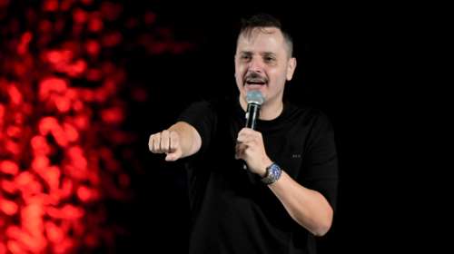 Η απάντηση του Τσουβέλα για την παρουσία του στο Φεστιβάλ της ΚΝΕ: &quot;Δεν με αγγίζει ο οχετός&quot;