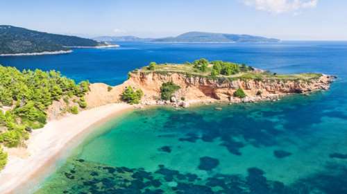 Le Figaro: Το ελληνικό νησί που βρίσκεται στην κορυφή των εναλλακτικών προορισμών για το 2024!