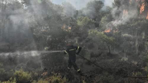 Πολύ υψηλός κίνδυνος πυρκαγιάς σήμερα - Ποιες περιοχές χρειάζονται προσοχή