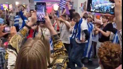 Eurovision 2024: Βίντεο με τον χαμό στα παρασκήνια την ώρα που τραγουδούσε η Μαρίνα Σάττι