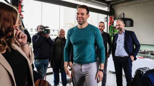 ΣΥΡΙΖΑ: Γκρίνια στο κόμμα για το δάνειο Κασσελάκη - Η "διαφήμιση χωρίς λόγο" και η έντονη αντίδραση Καρτερού