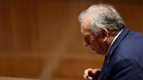 Κρίσιμες ώρες στη Γαλλία: Έπεσε η κυβέρνηση Μπαϊρού - Δεν πήρε ψήφο εμπιστοσύνης