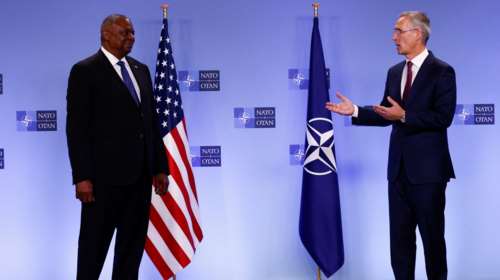 ΗΠΑ: Θα υπερασπιστούμε κάθε εκατοστό των εδαφών του ΝΑΤΟ, εάν και όποτε χρειαστεί, λέει ο υπουργός Άμυνας