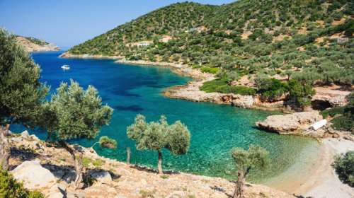 Το ελληνικό νησί στα δέκα ανέπαφα &quot;μαργαριτάρια&quot; της Μεσογείου για τους Ιταλούς