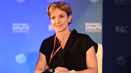 Σδούκου για παραβατικότητα των νέων: Η ανακοίνωση του ΠΑΣΟΚ παραμένει στη σφαίρα της θεωρίας και της αφέλειας