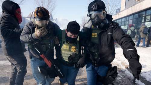 Είναι ακόμα οι ΗΠΑ κανονική δημοκρατία;- Το αδιανόητο ερώτημα που θέτει ο αναπληρωτής εκδότης του Economist