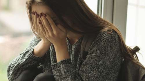 Ψαράς στην Κάλυμνο κατηγορείται ότι ασέλγησε σε 14χρονη μέσα στο σπίτι της γιαγιάς του