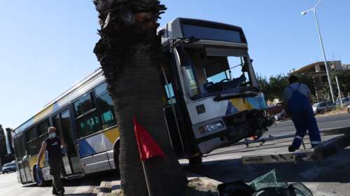 Απίστευτο μποτιλιάρισμα στη Λεωφόρο Αθηνών και την Εθνική οδό: Λεωφορείο πέρασε στο αντίθετο ρεύμα