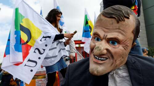 Γαλλία: 9η μέρα διαδηλώσεων κατά του ασφαλιστικού Μακρόν - Στους δρόμους χιλιάδες πολίτες [εικόνες - βίντεο]